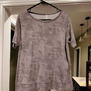 Short sleeved sweatshirt